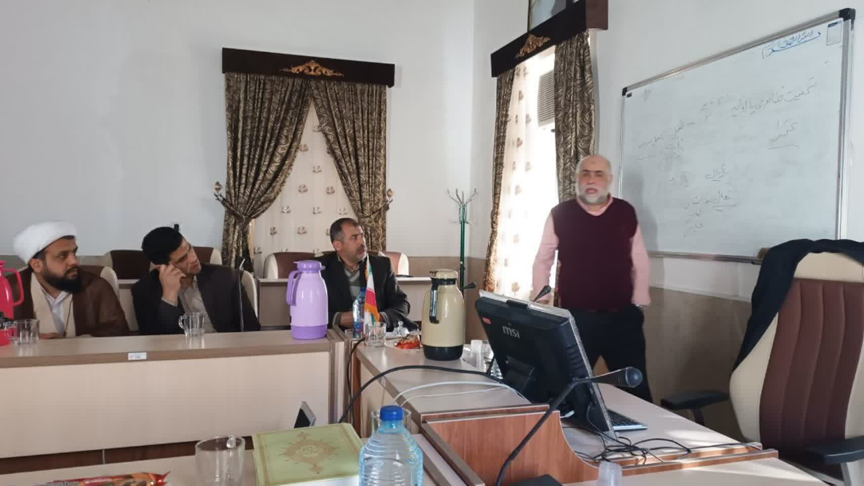 دوره تخصصی آشنایی با نظام گزینش  در سازمان جهاد کشاورزی استان سمنان برگزار شد. 